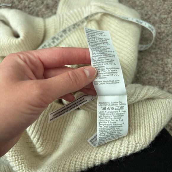 J Crew Women’s Cropped Puff-Sleeve Turtleneck Sweater Cream Sz S Basic Essential - Picture 10 of 10